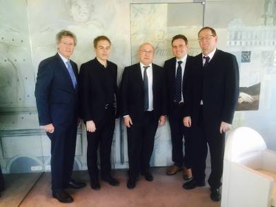 Gesprch mit dem franzsischen Finanzminister Michel Sapin whrend meiner Delegationsreise mit dem Ausschuss der Finanzen in Paris 2016