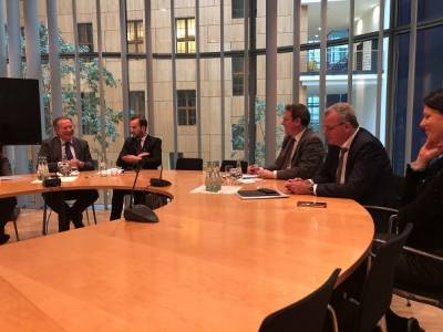 Gesprch mit dem heute stellv. Migrationsminister Griechenlands von der Nea Dimokratia, Herrn Koumoutsakos